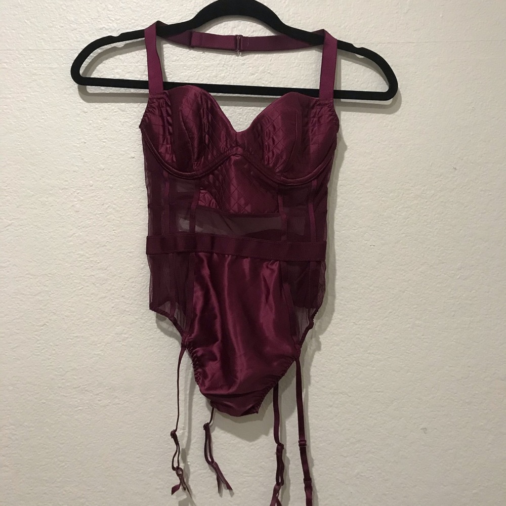 Victoria’s Secret teddy Lingerie. Body suit. 32 C